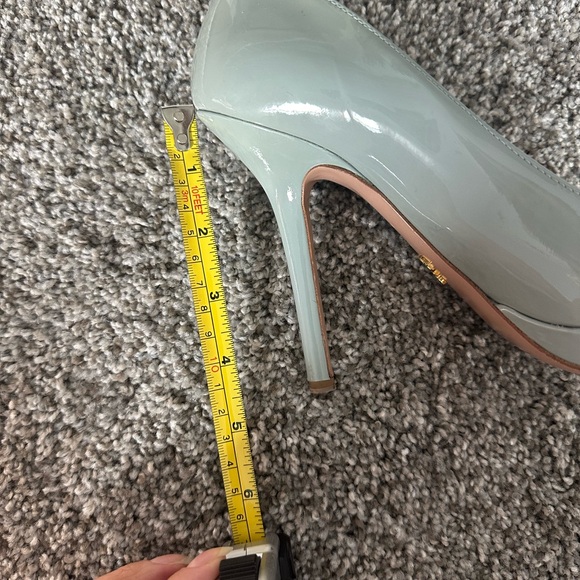 Prada heels size 38 - Picture 6 of 6